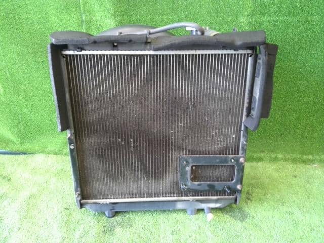 [Used]Radiator TOYOTA Dyna 2010 LDF-KDY221 1640030250 - BE FORWARD Auto ...