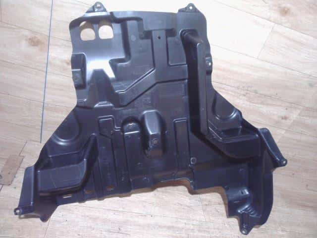 [Used]R06A Cover SUZUKI Every 2017 HBD-DA17V 7143164P00 - BE FORWARD ...