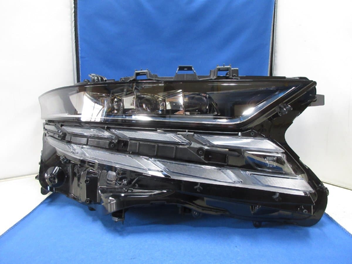 Used]Toyota Alphard AGH40W/AGH45W/AAHH40W/AAHH45W Right light 