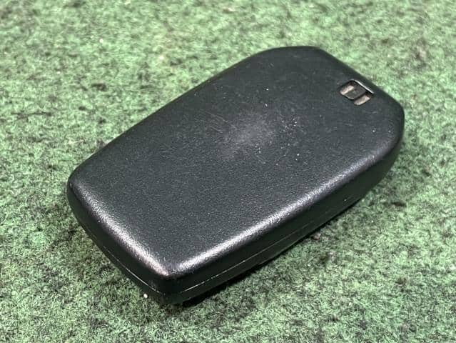 [Used]Keyless Entry Remote Control Key TOYOTA Aqua 2021 6AA-MXPK11 ...