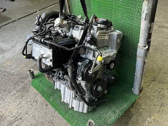 [Used]CAX Engine VOLKSWAGEN Variant 2012 DBA-3CCAX 03C100092X - BE ...