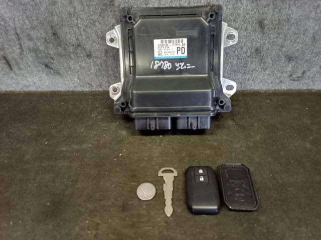 PA94071531_b946f3.jpg