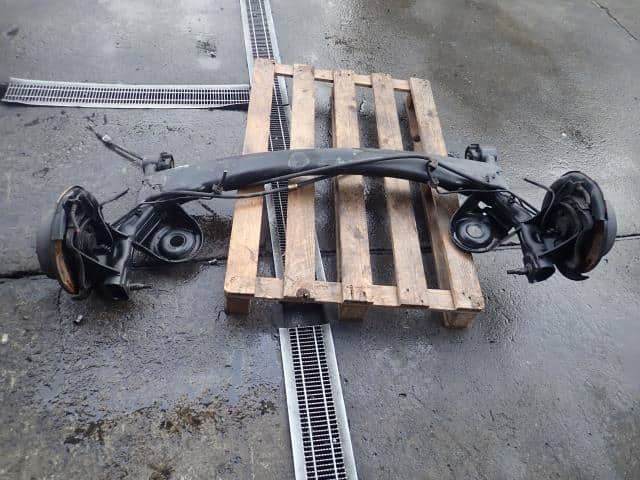 [Used]Rear Axle Beam Assembly TOYOTA Estima 2004 DBA-ACR30W 4211028501 ...