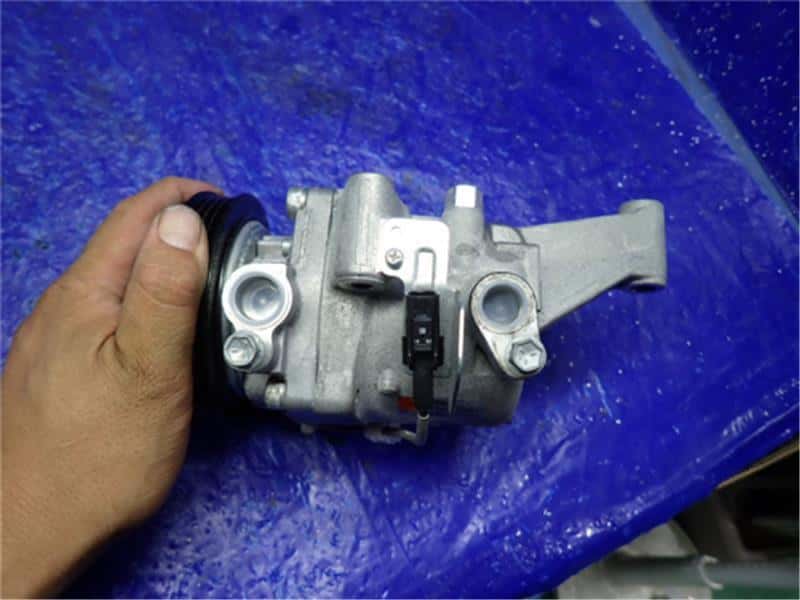 Used]A/C Compressor SUZUKI Jimny 2024 3BA-JB74W 9520077R10 - BE