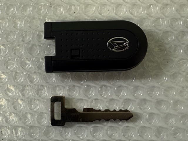 [Used]Keyless Entry Remote Control Key DAIHATSU Mira TOCOT 2021 5BA ...