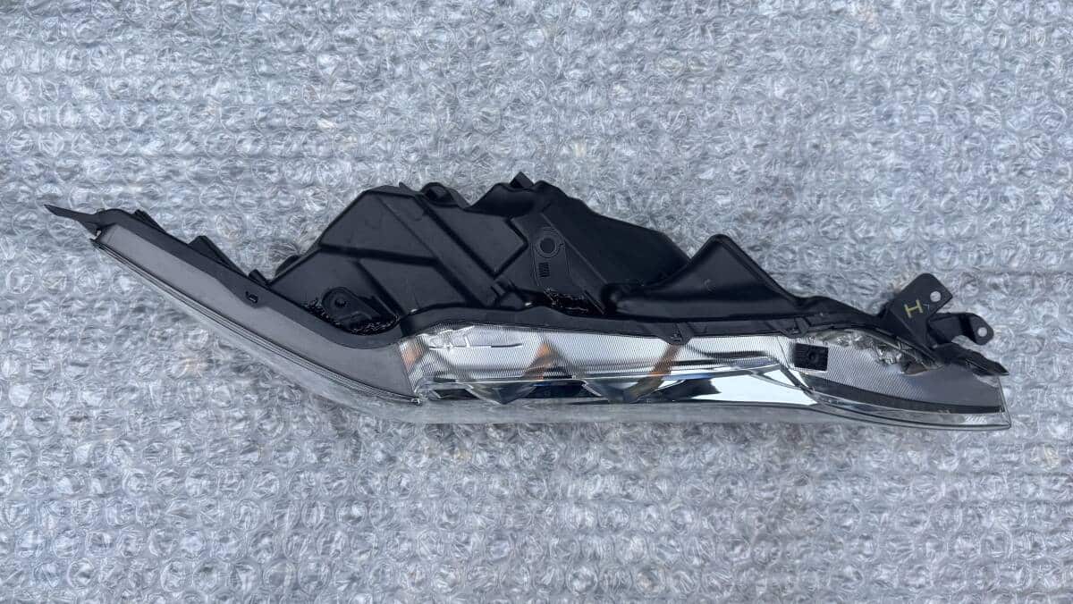 Used]Lens beautiful Harrier 60 HARRIER Late Model 3 eyes LED