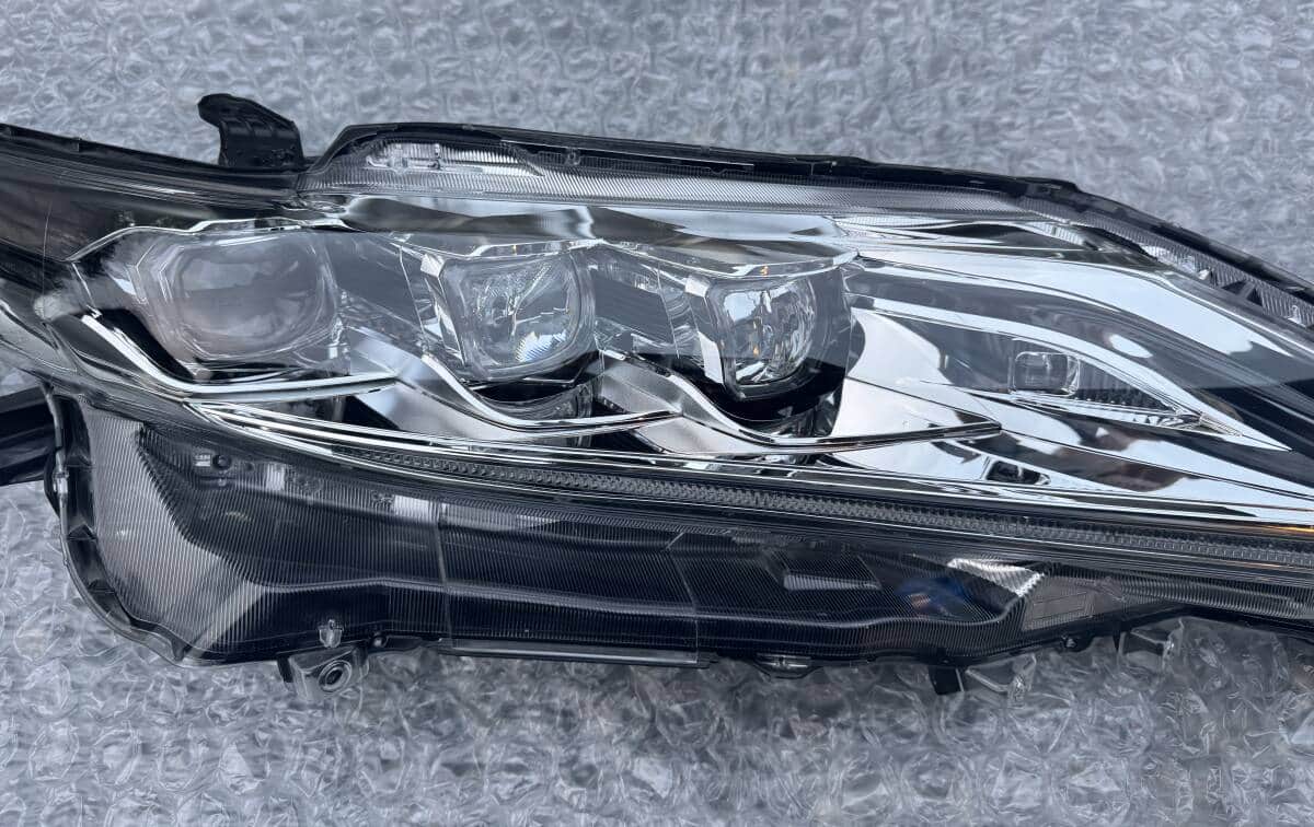 Used]Lens beautiful Harrier 60 HARRIER Late Model 3 eyes LED