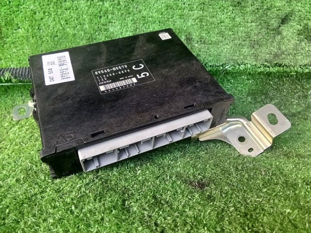 [Used]Engine Control Unit DAIHATSU Hijet 2009 EBD-S201P 89560B5660 - BE ...