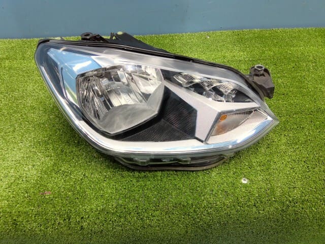 Used]VW Up! DBA-AACHY Right headlight move up (Right) LC5A HELLA
