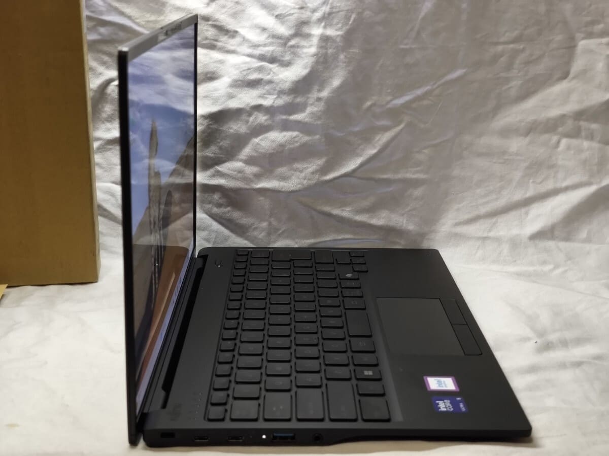 New]FUJITSU FMV ZERO LIFEBOOK WU5/J3 Core Ultra 5 125 U DDR5 16GB