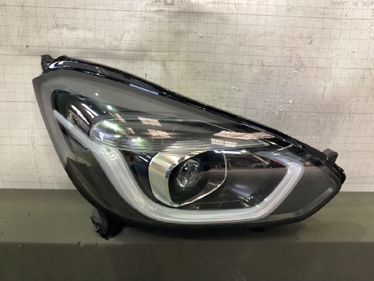 Used]HONDA Fit GR Right headlight LED STANLEY W4395 Honda Fit - BE