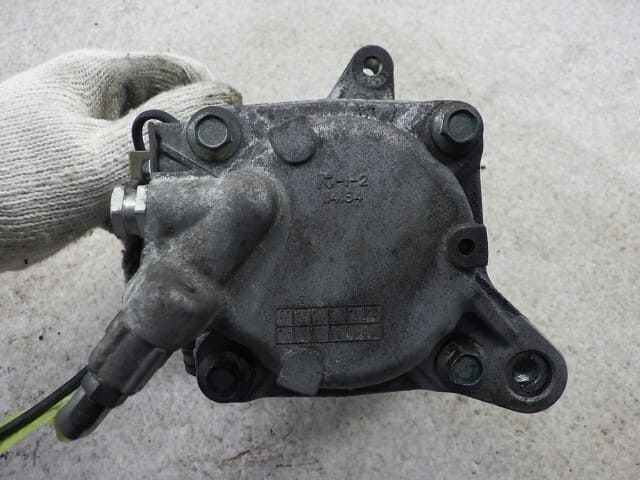 Used]N-BOX + JF1 air-conditioner compressor NH851M Sanden STR05