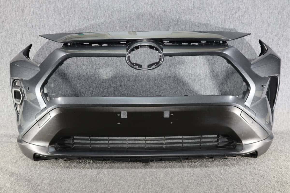 Used]MXAA52/MXAA54/AXAH52/AXAH54 RAV4 love 4 Genuine Front bumper