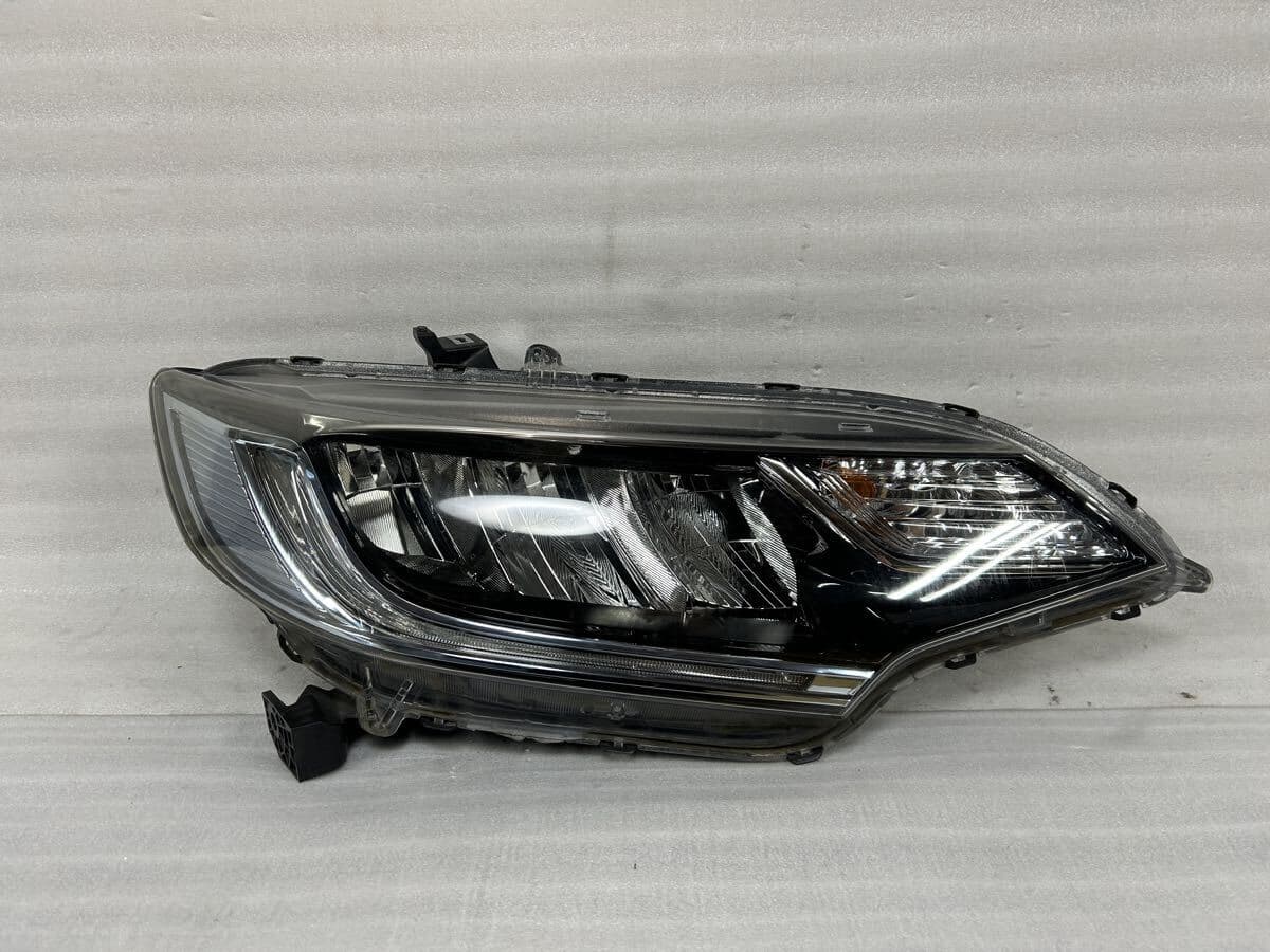 Used]12018 Fit hybrid GP5 Late Model Right headlight LED STANLEY