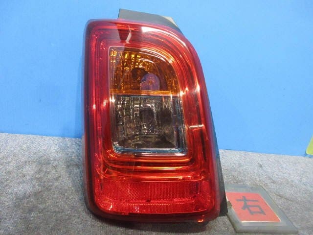 N－BOX DBA-JF1 右テールランプ S07A 33501-TY0-911 DBA-JF1 N