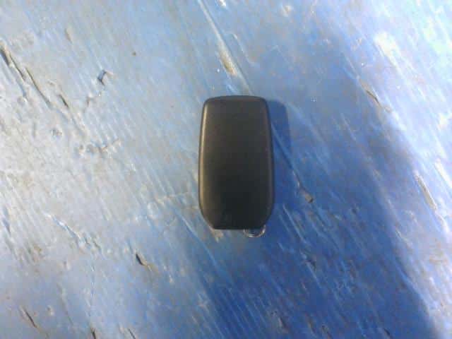 [Used]Keyless Entry Remote Control Key TOYOTA Yaris Cross 2020 6AA ...