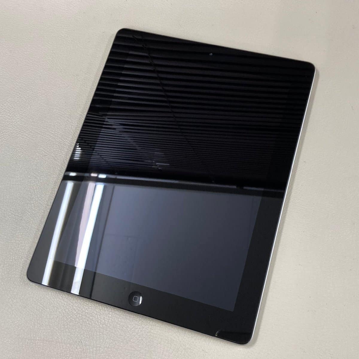 iPad 2 Wi-Fi 16GB MC769J/A ブラック Used] Apple iPad 2 Wi-Fi model 16GB MC769J/A black A1395