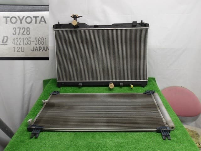 Used]Voxy ZRR80G radiator and condenser Set Denso 422135-3681 No