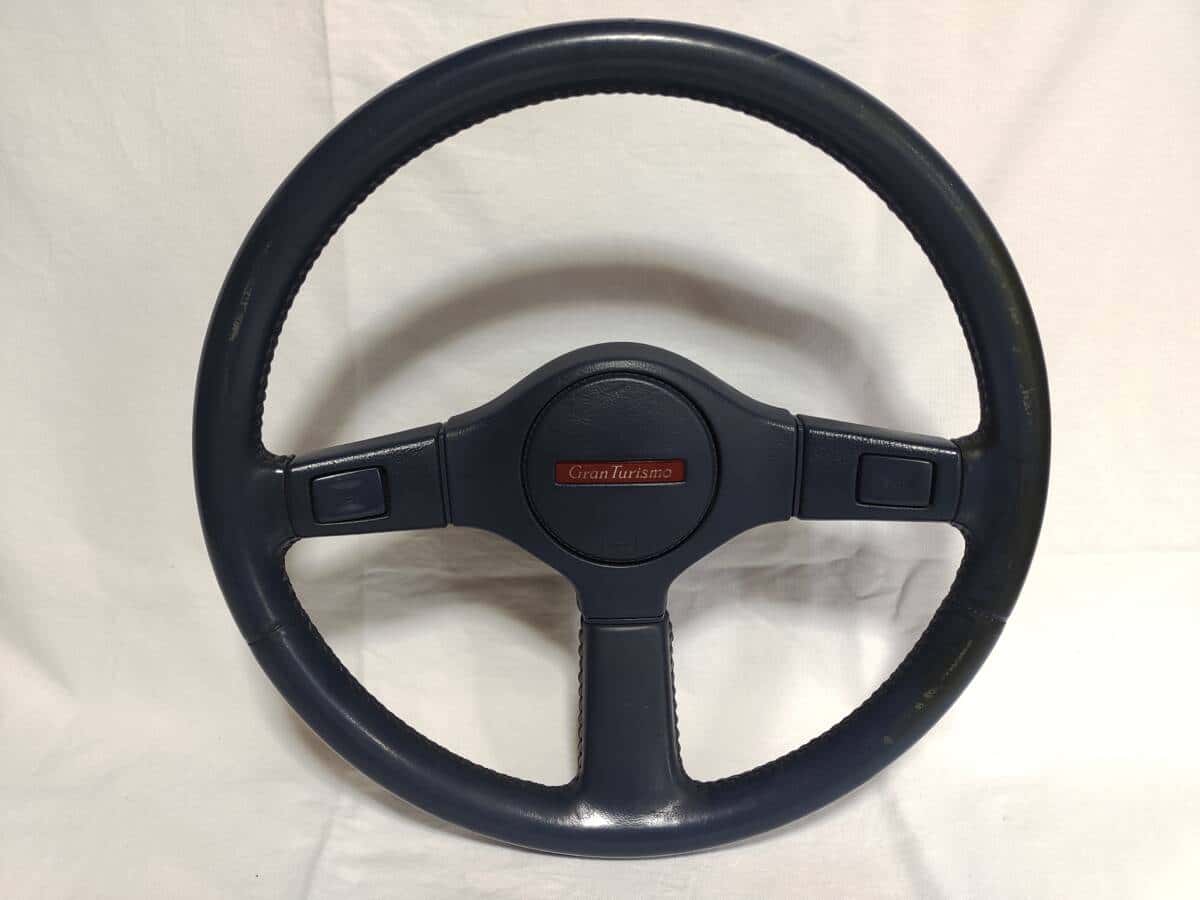 Used]Genuine steering-colored blue for rare Nissan Y31 Cedric