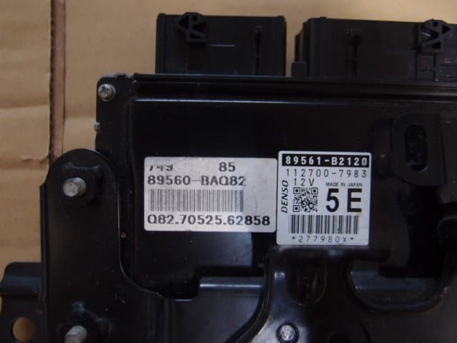 Used]Daihatsu cast LA260S 2017 Engine Control Unit / ECU 89560