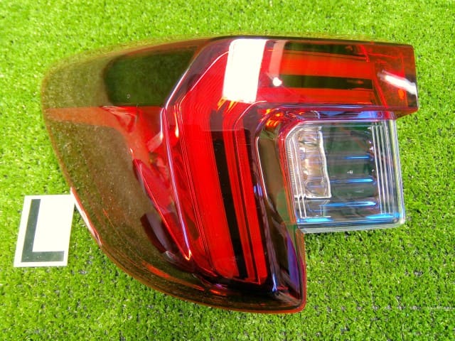 Used]Left Tail Light HONDA WR-V 2024 5BA-DG5 3355031XK01 - BE