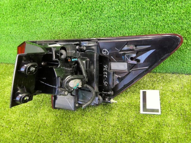 Used]Left Tail Light HONDA WR-V 2024 5BA-DG5 3355031XK01 - BE