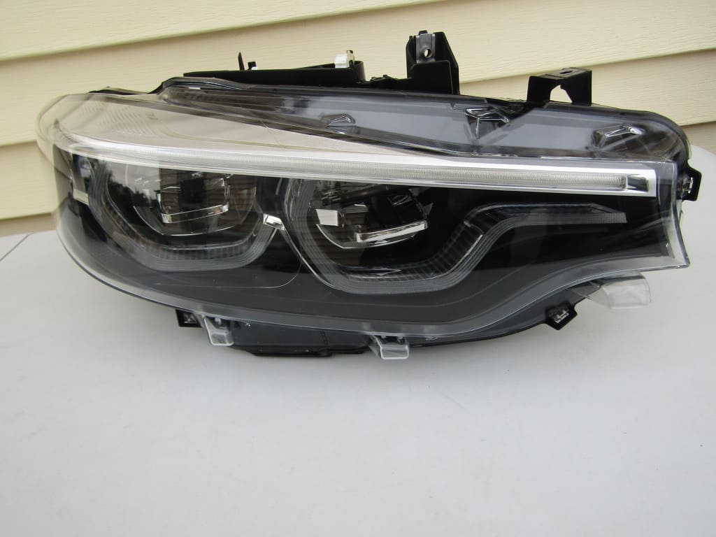 Used]BMW F32 4 series Genuine Right headlight light LCI Late Model