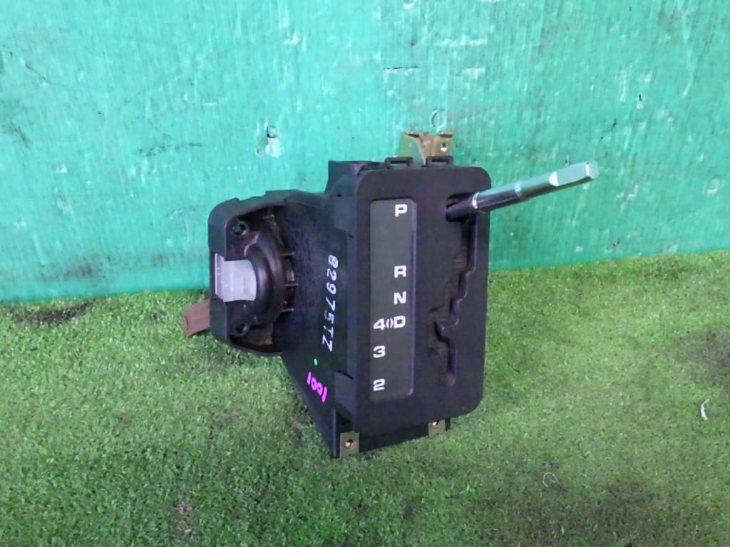 Used]Benz E320[W210 Early Model] shift lever shift gate unit