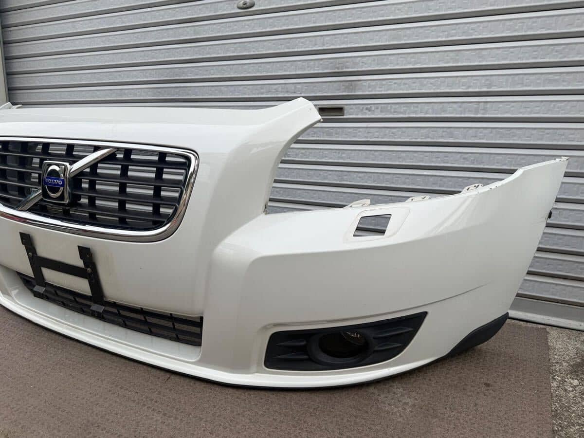 Used]Volvo V50 (Late Model type) Genuine Front bumper MB4204S