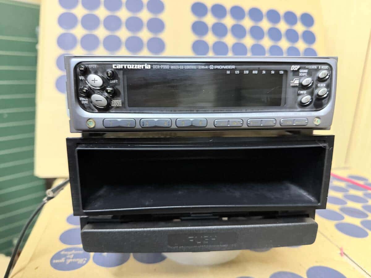 Used]Pioneer carrozzeria DEH-P990 1DIN CD Player high-quality