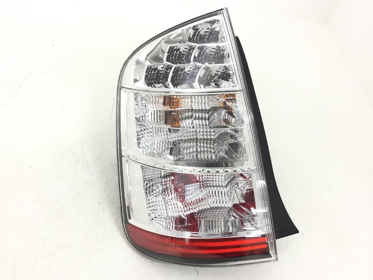 Used]20, Toyota Prius Late Model Left Tail Lamp STANLEY 47-13