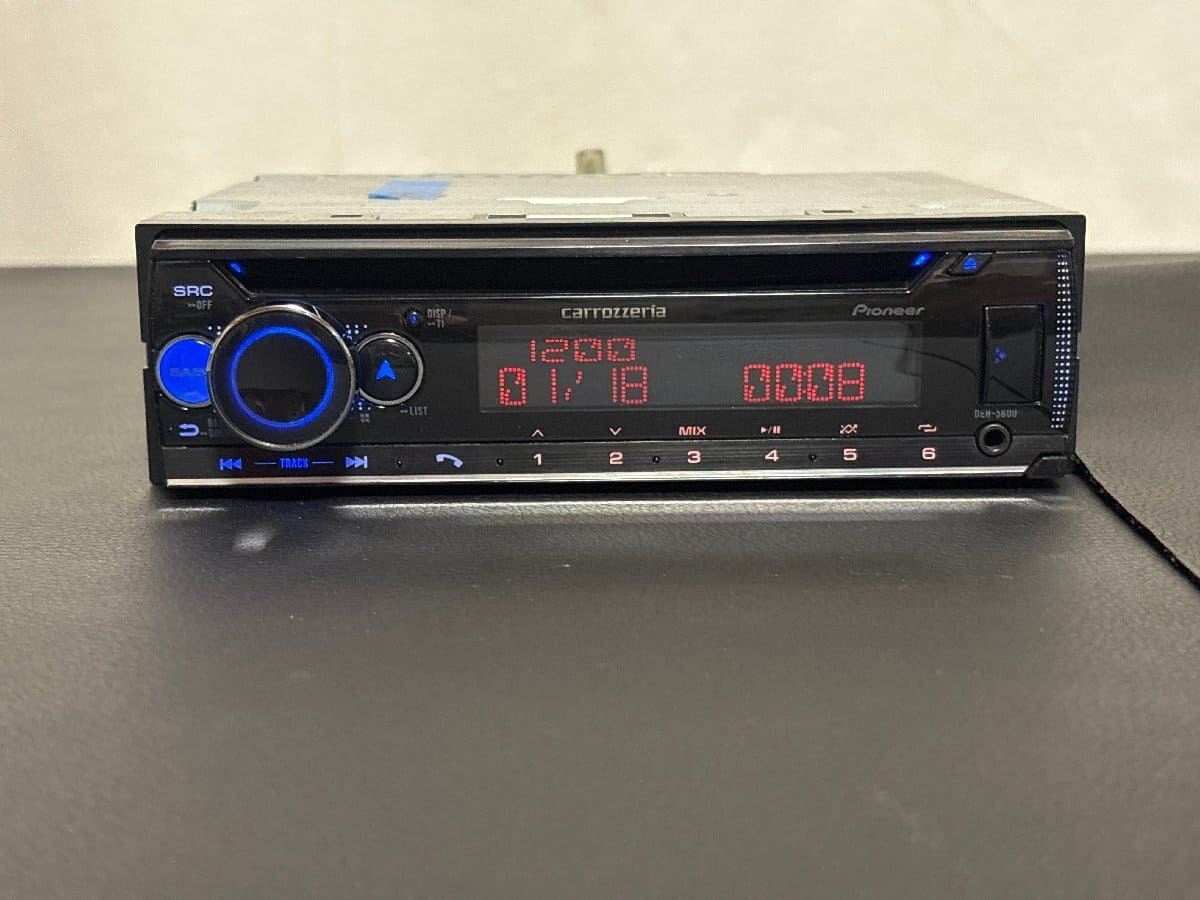 DEH-5600 Bluetooth Pioneer USB CD Car Audio Carrozzeria 1DIN AUX