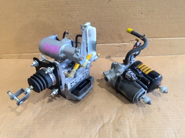 ※ プリウス DAA-ZVW30 ブレーキマスター 2ZR-FXE 47210-47290 47070-47050 47050-47120 47070-47060 プリウス DAA-ZVW30 ブレーキマスターASSY S 0 1