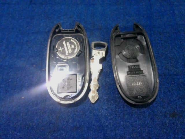 [Used]Keyless Entry Remote Control Key SUZUKI Wagon R 2009 CBA-MH23S ...