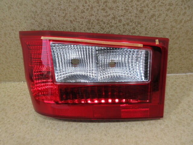 Used]Toyota coaster XZB60 XZB70 Genuine Left Tail Lamp carved seal