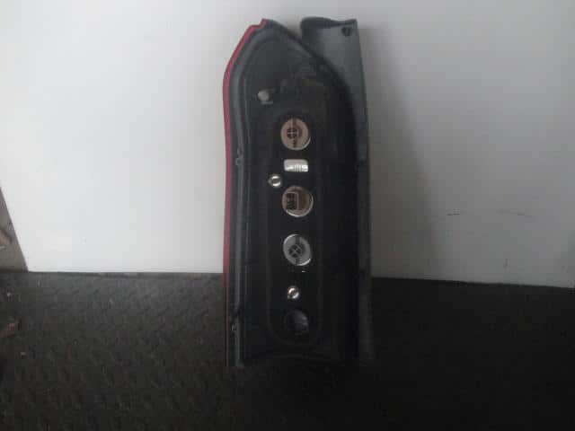 [Used]Right Tail Light TOYOTA Probox 2009 CBE-NCP55V 8155052240 - BE ...