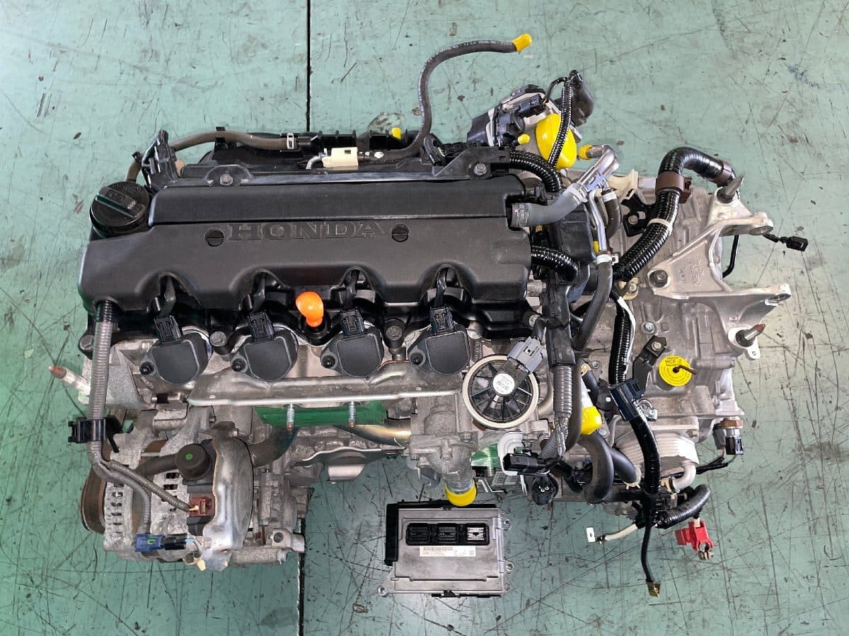[Used]Video 2014 DBA-RK1 Step Wagon Genuine Engine Transmission R20A ...