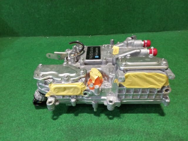 SAKURA』 純正 B6AW DC⁄ACインバーター パーツ 日産 サクラ ZAA-B6AW