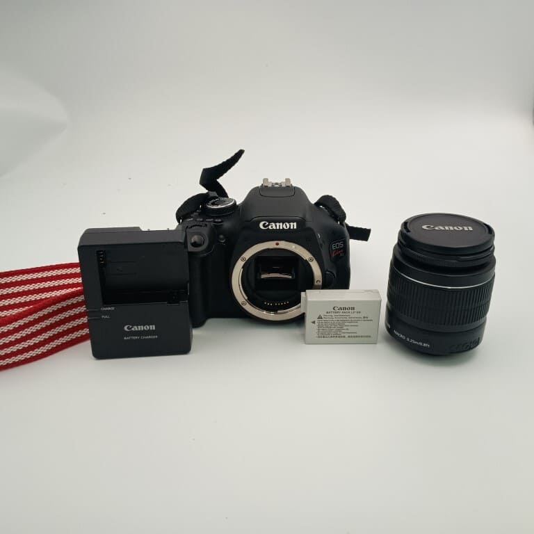 Canon EOS KISS X5 EF-S18-55 IS 2 CANON EOS Kiss Digital Camera X90 EF-