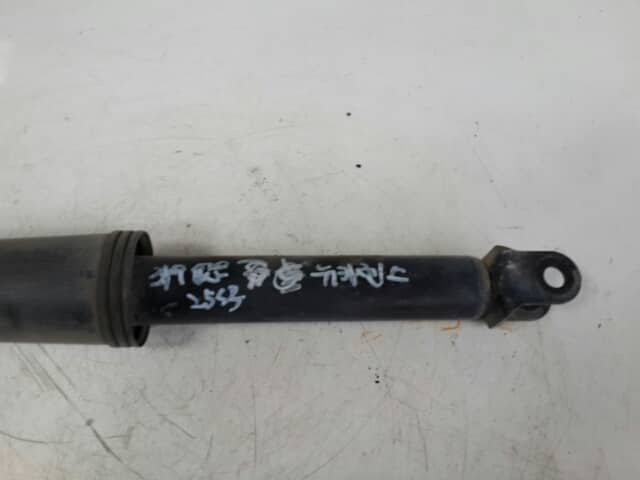 [Used]Rear Left Shock Absorber KIA Rondo 2008 - BE FORWARD Auto Parts