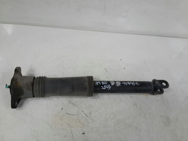 [Used]Rear Left Shock Absorber KIA Rondo 2008 - BE FORWARD Auto Parts