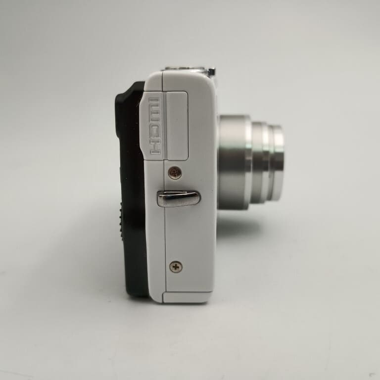 Nikon COOLPIX S6200 ホワイト 【公式通販】