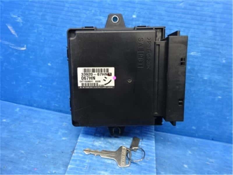 Used]Suzuki Genuine Carry DA63T Engine Control Unit / ECU 33920