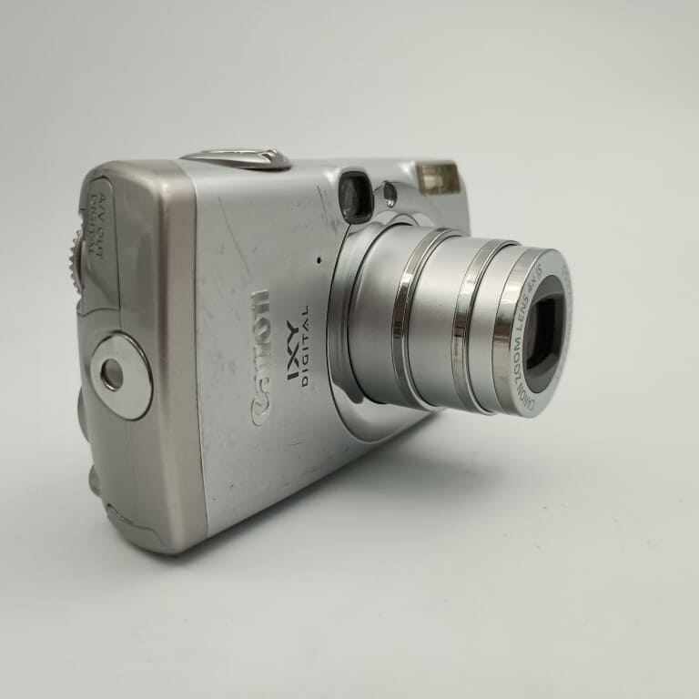 Used]Canon IXY DIGITAL 810 IS Silver compact digital camera 0 - BE