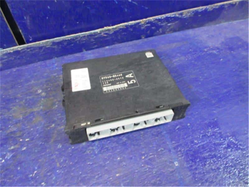 [Used]Engine Control Unit / ECU DAIHATSU Hijet 2009 EBD-S331V - BE ...