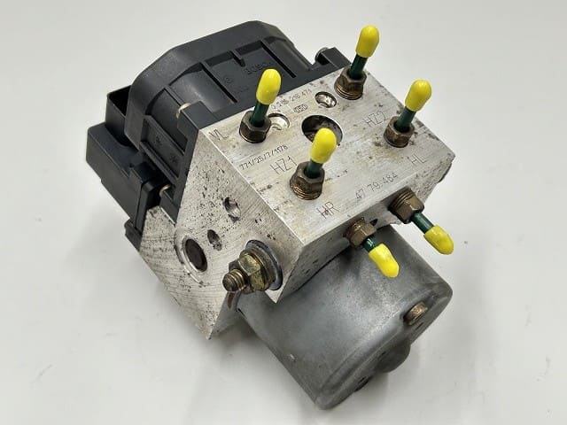 [Used]ABS Actuator SAAB Saab 900 1998 E-DB204L 4779484 - BE FORWARD ...