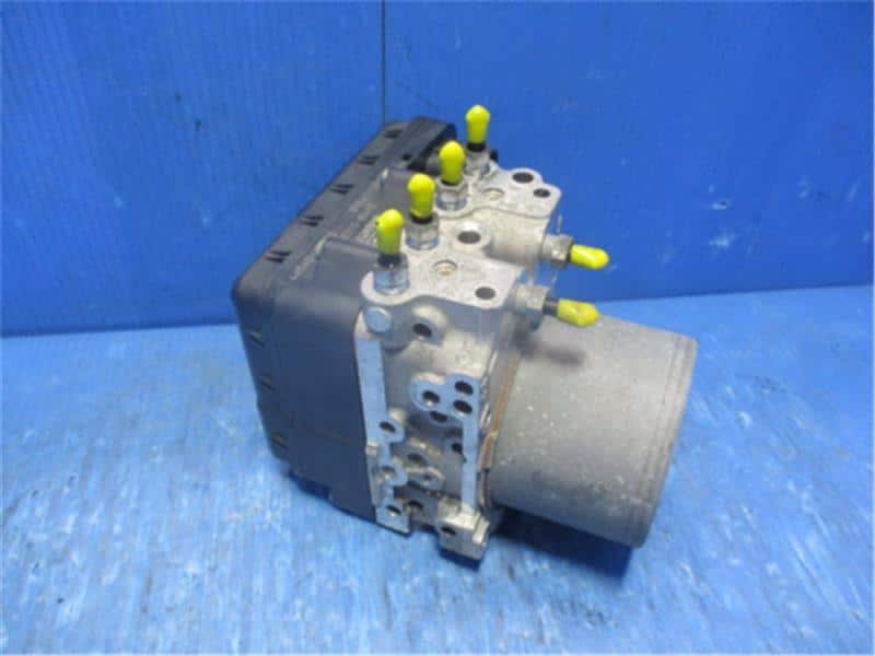 [Used]ABS Control Module TOYOTA Harrier 2015 DBA-ZSU65W 4405048570 - BE ...