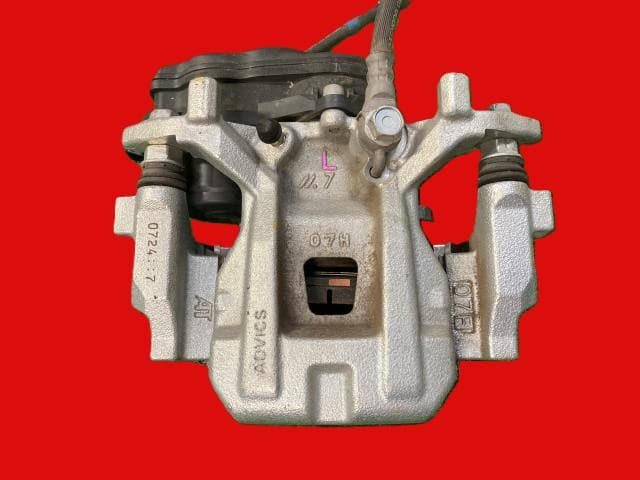 [Used]Rear Left Caliper TOYOTA Harrier 2020 6BA-MXUA80 4785042080 - BE ...