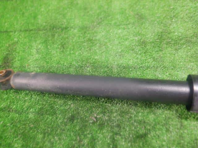 [Used]Rear Right Shock Absorber TOYOTA Vitz 2015 DBA-NSP135 4853052K00 ...