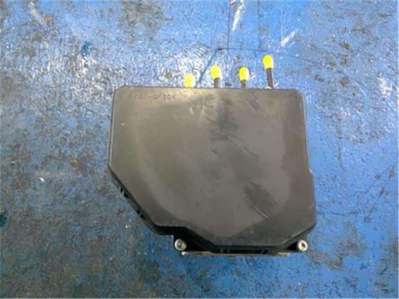 [Used]ABS Control Module TOYOTA Harrier 2014 DBA-ZSU60W - BE FORWARD ...